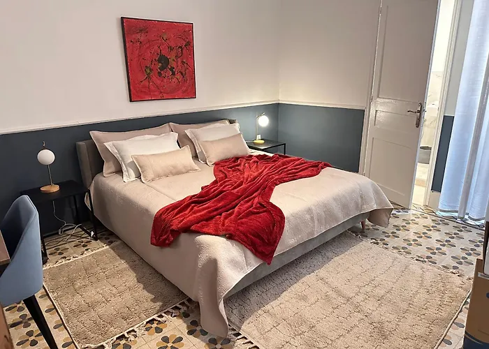 Private Rooms In Authentic Apartment In Old Town Of Tunis, Near Medina