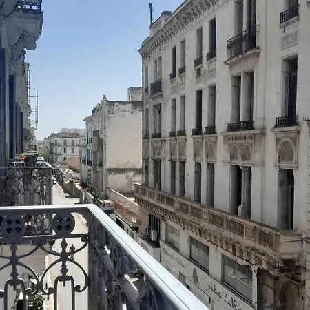 Private Rooms In Authentic Apartment In Old Town Of Tunis, Near Medina Exterior photo